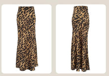 Load image into Gallery viewer, Leopard Maxi Skirt
